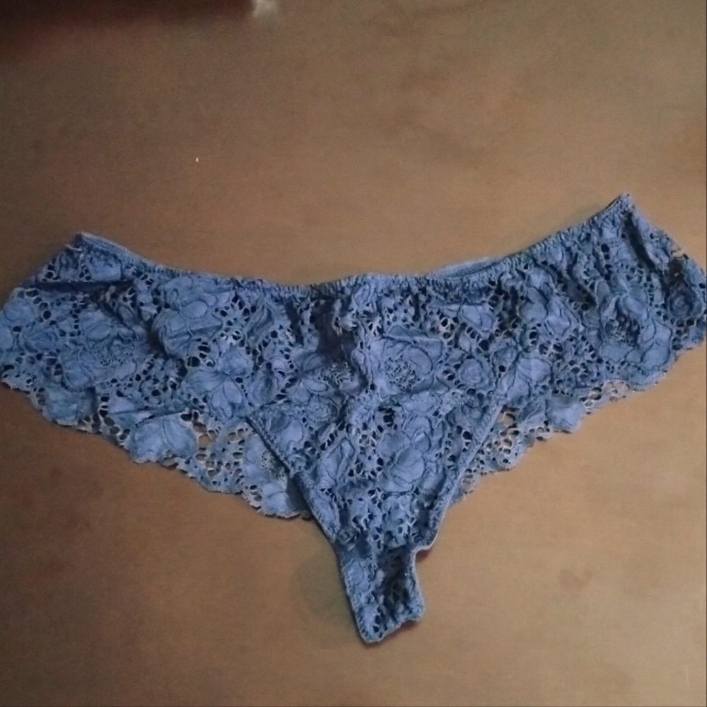 NWOT Very Sexy Lace Thong